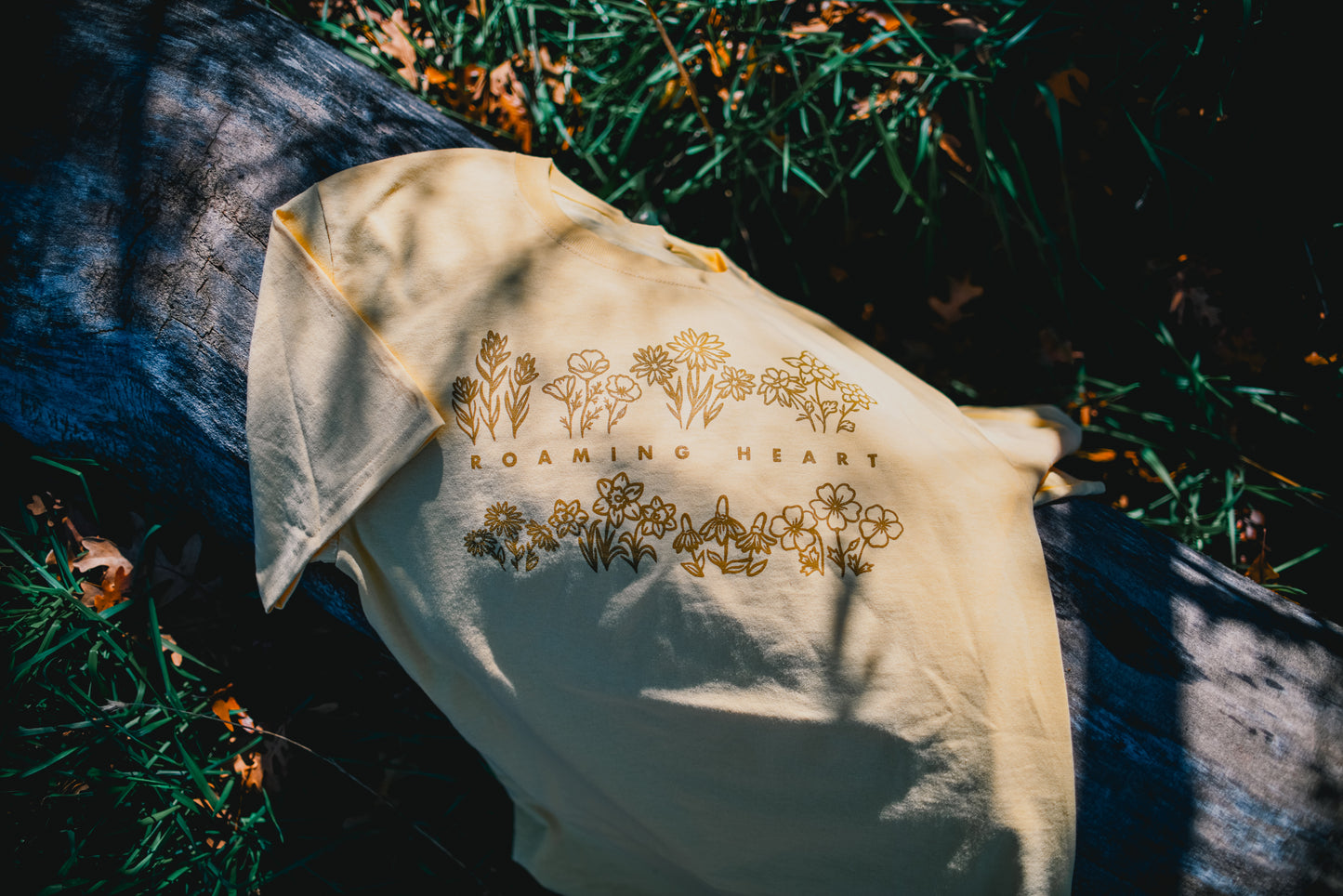 Roaming Heart Wildflowers | Short Sleeve Daily Tee in Yellow